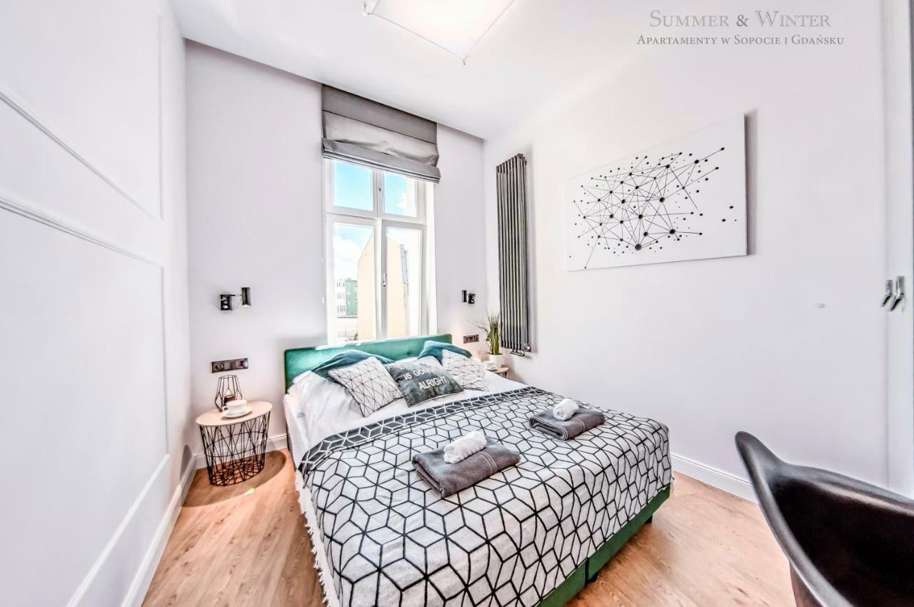 Family Luxury Haven: Dual Complex Near Casino Apartment