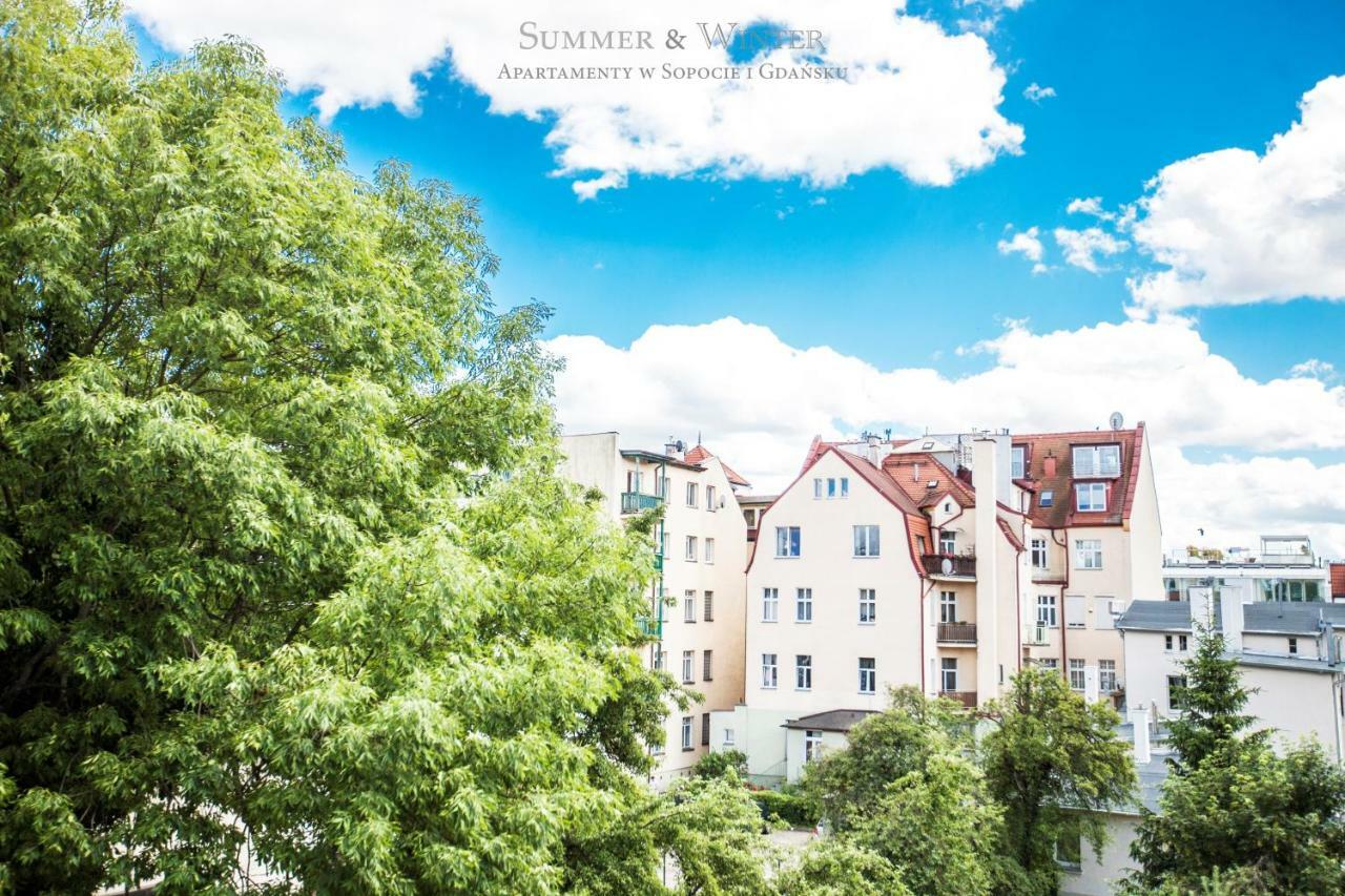Family Luxury Haven: Dual Complex Near Casino *