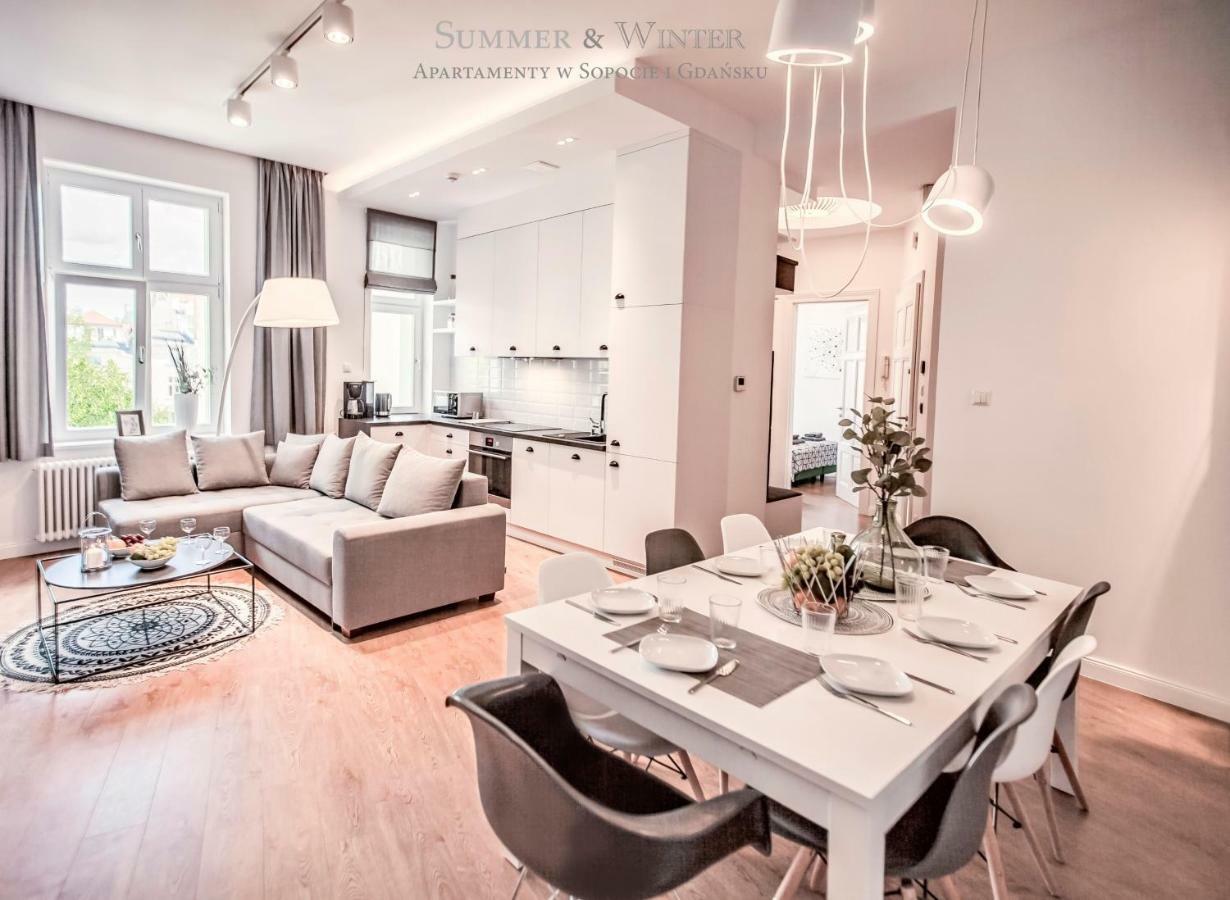 Family Luxury Haven: Dual Complex Near Casino