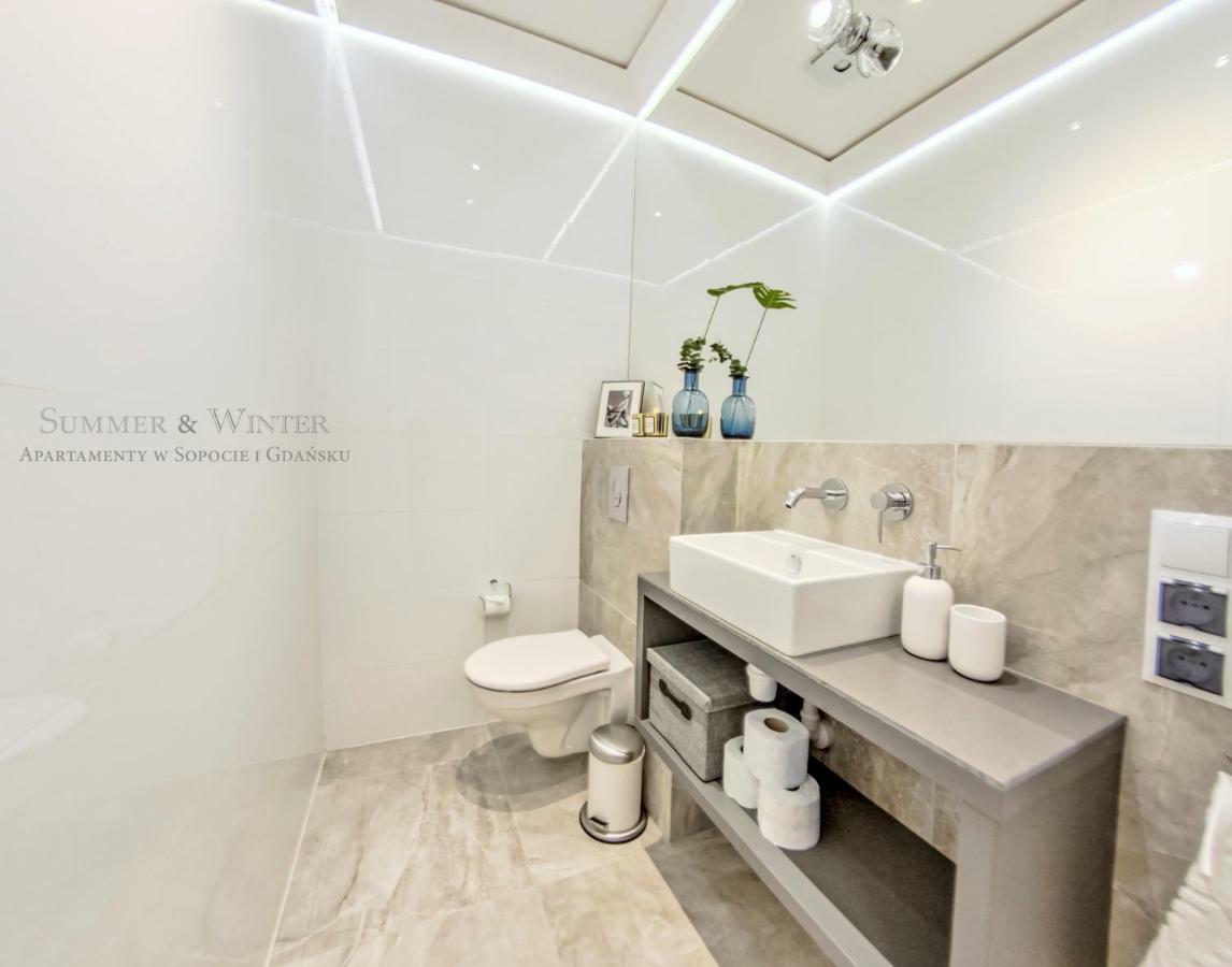 Family Luxury Wonder Heaven Apartment, 50m To M Cassino, First With 3 Badrooms&studio, Second With 2 Badrooms&studio, Parking W Cenie