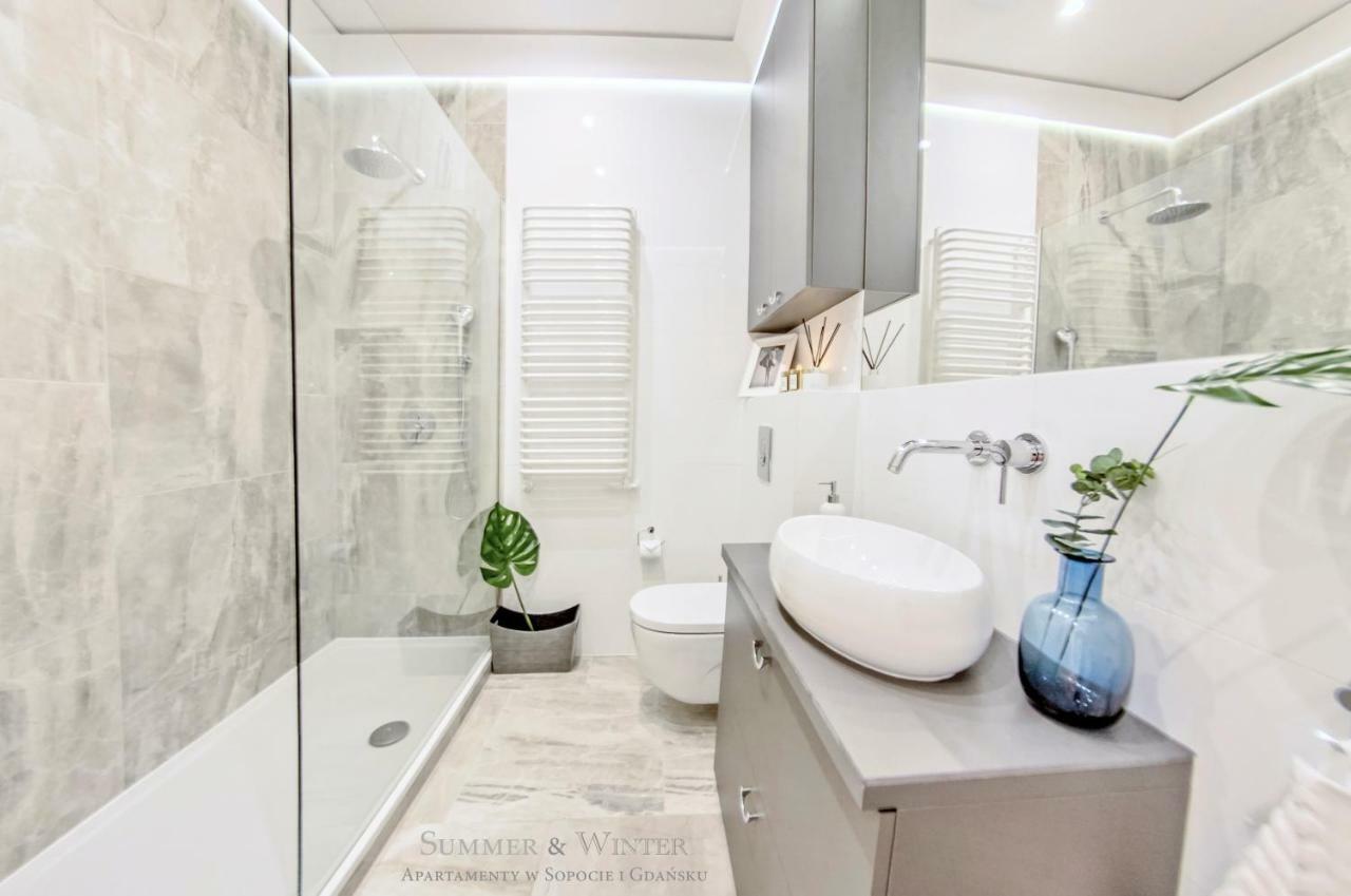 Family Luxury Wonder Heaven Apartment, 50m To M Cassino, First With 3 Badrooms&studio, Second With 2 Badrooms&studio, Parking W Cenie *