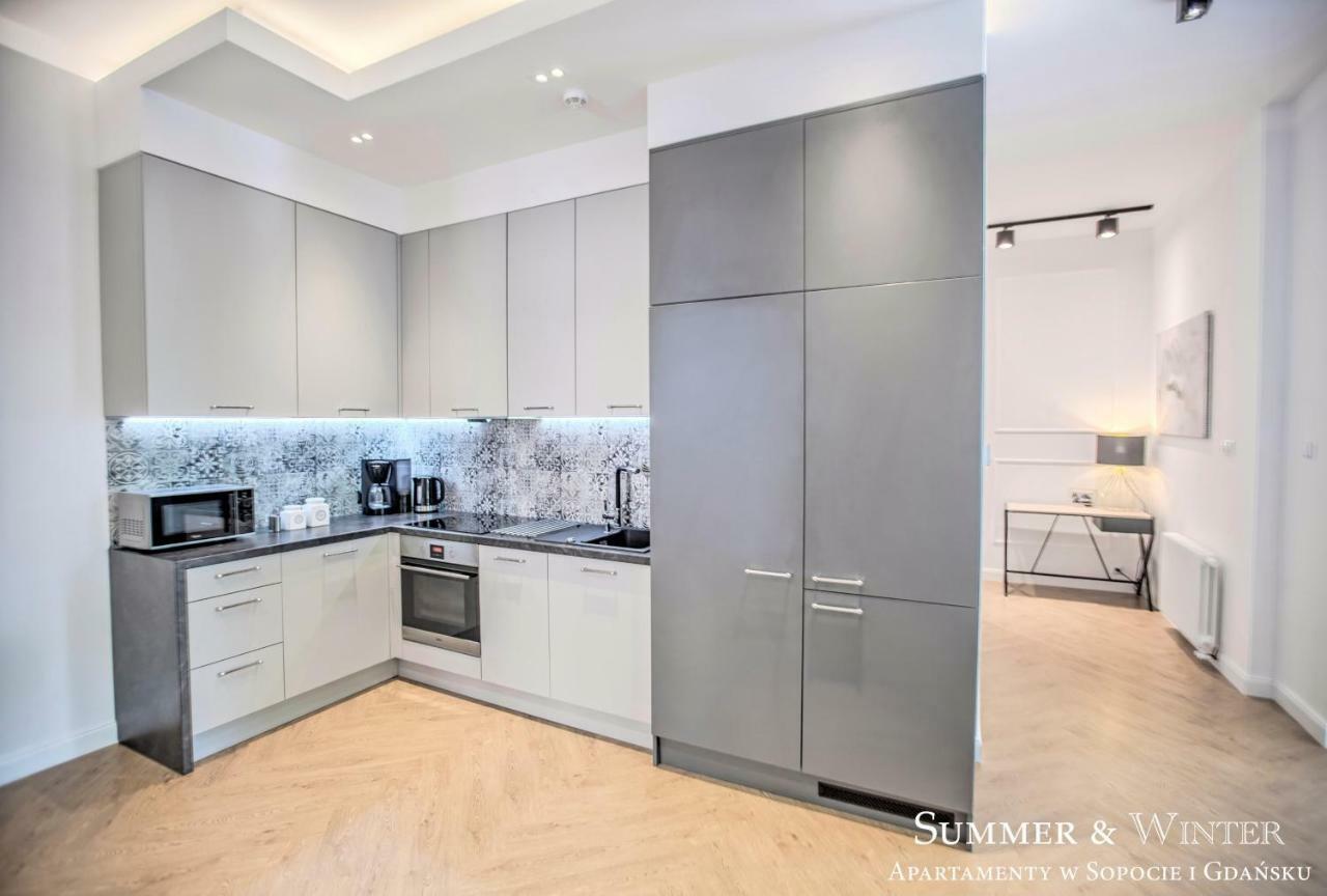 Family Luxury Wonder Heaven Apartment, 50m To M Cassino, First With 3 Badrooms&studio, Second With 2 Badrooms&studio, Parking W Cenie